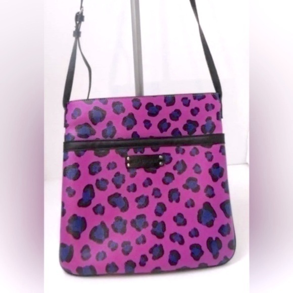 Slim and trim Purple leopard print Vera Bradley cross body NWOT - Picture 1 of 9